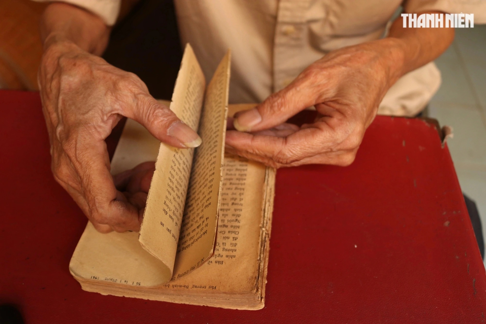 Phục chế sách cũ 